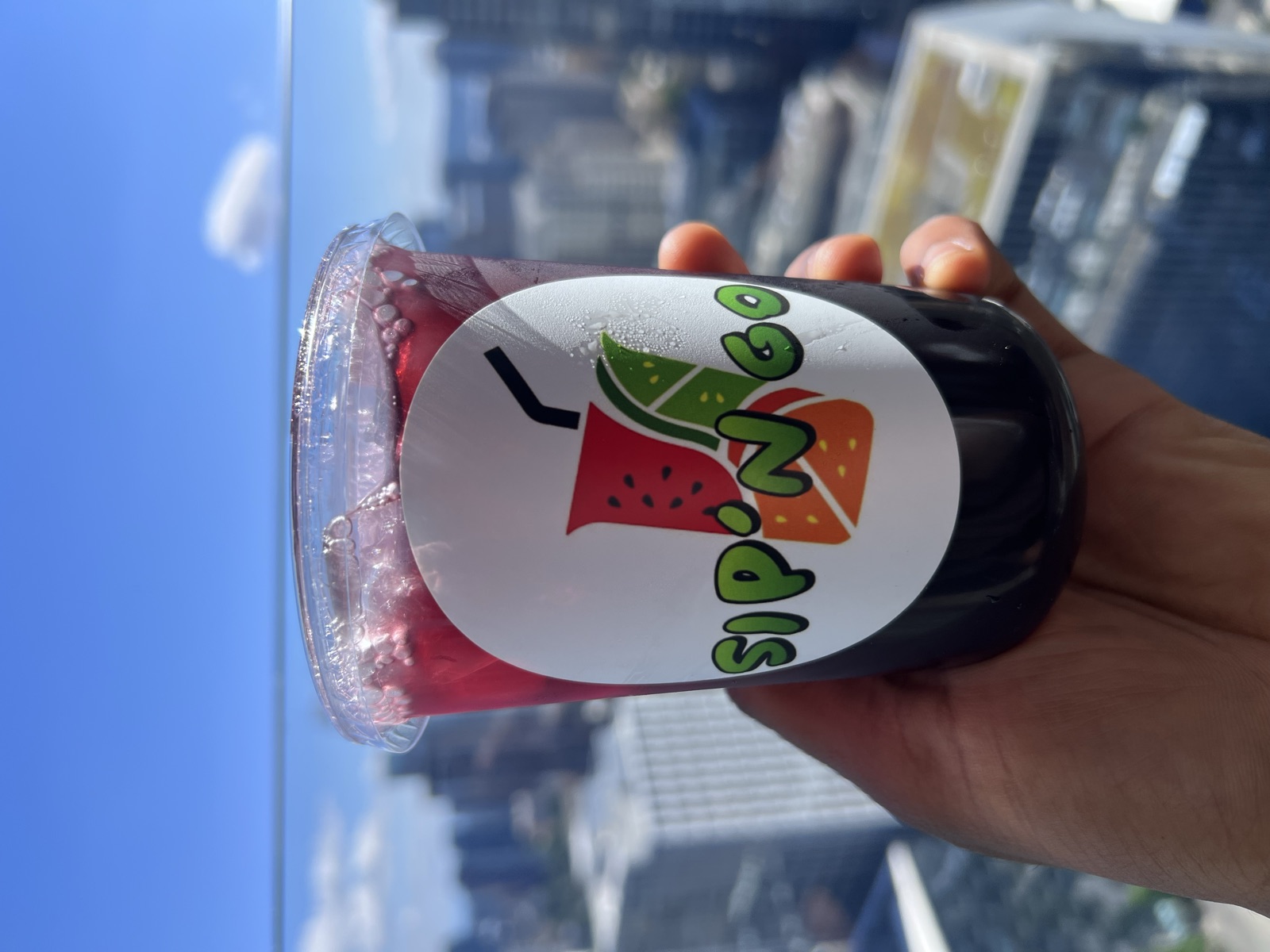 Hibiscus Refresh bissap drink with mint and ice